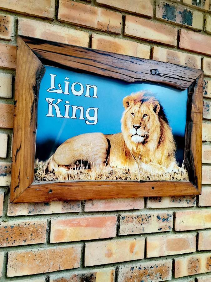 Lion King Villa Marloth Park Luaran gambar